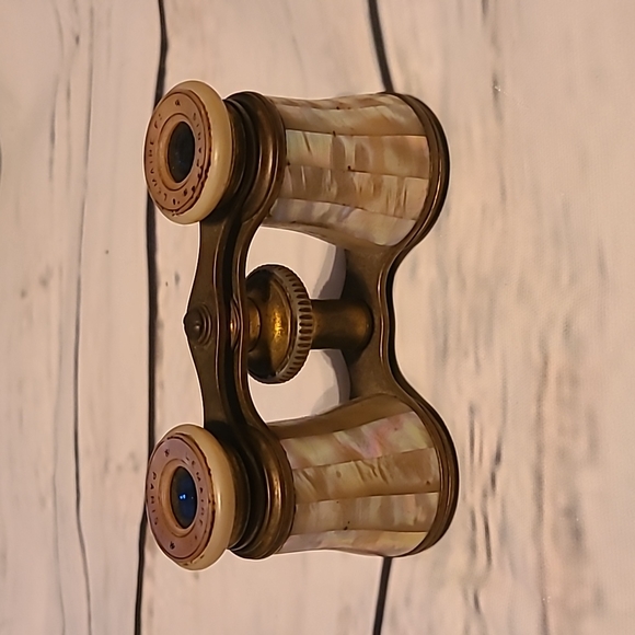 Antique Mother of Pearl Opera Glasses with Case - Picture 3 of 7